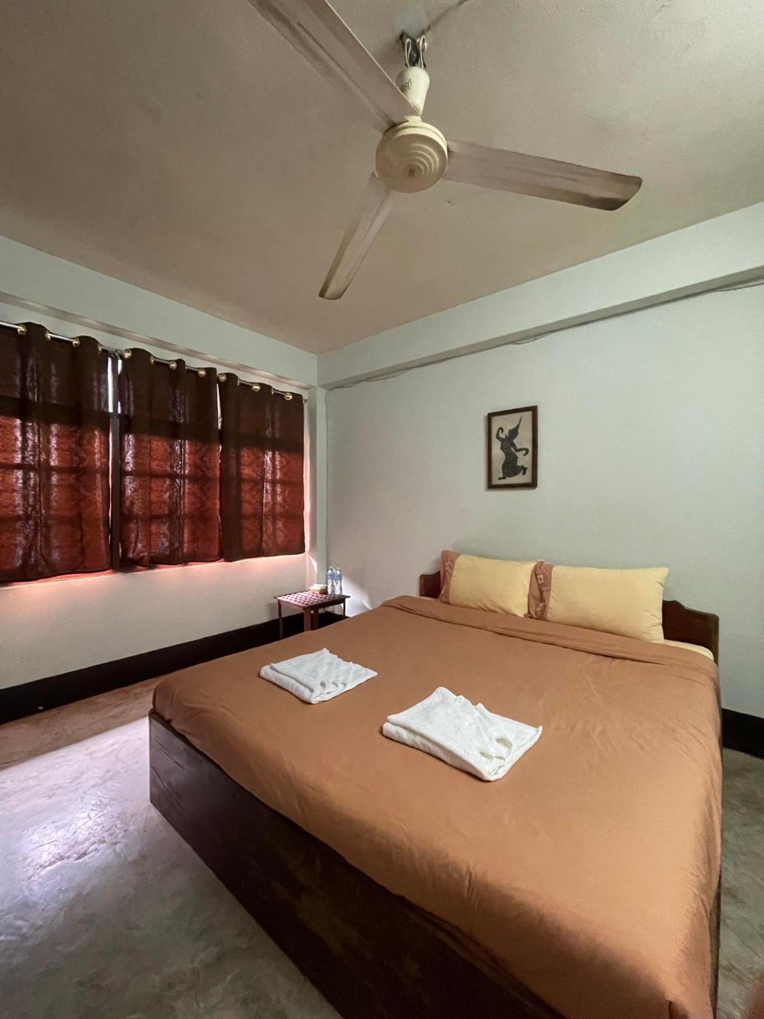 Thakhek Travel Lodge Buitenkant foto