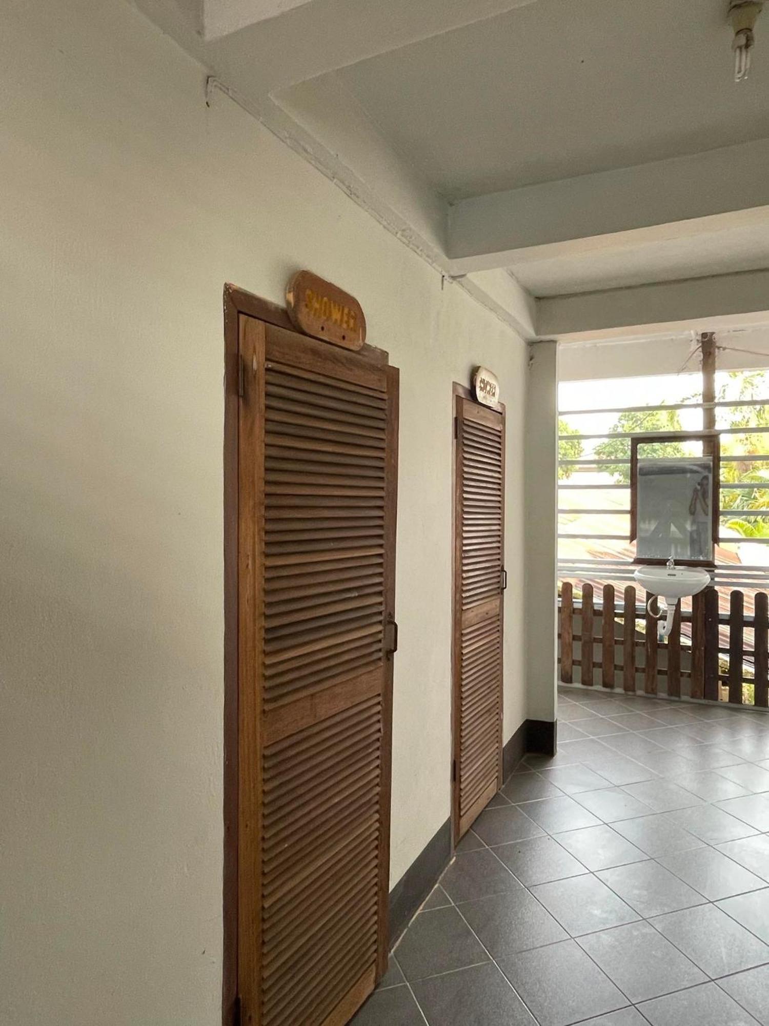 Thakhek Travel Lodge Buitenkant foto