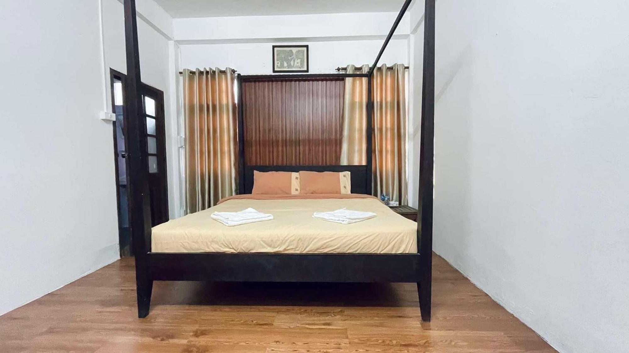 Thakhek Travel Lodge Buitenkant foto