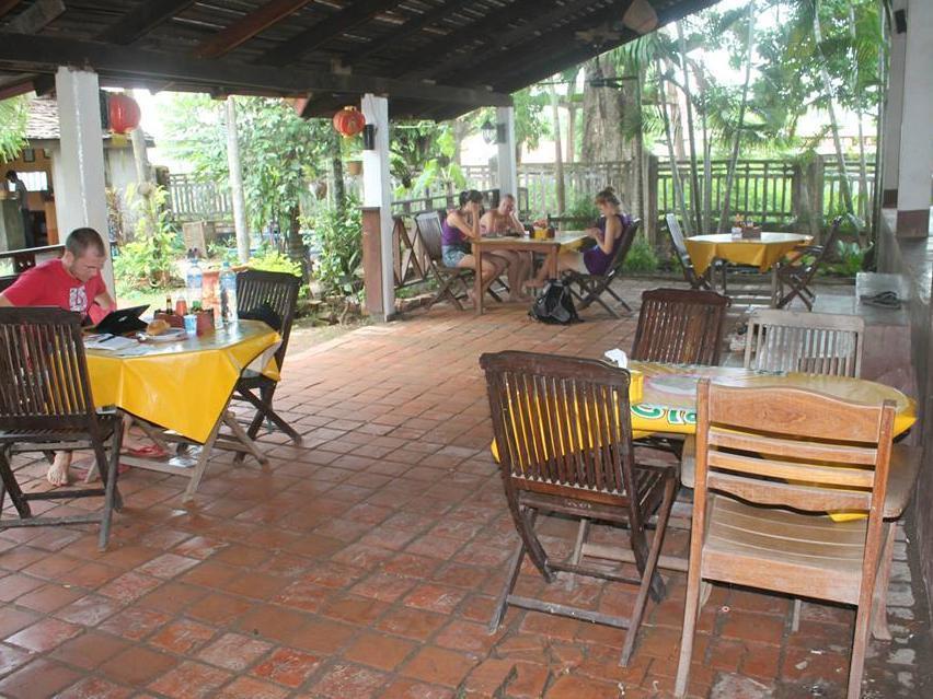 Thakhek Travel Lodge Buitenkant foto