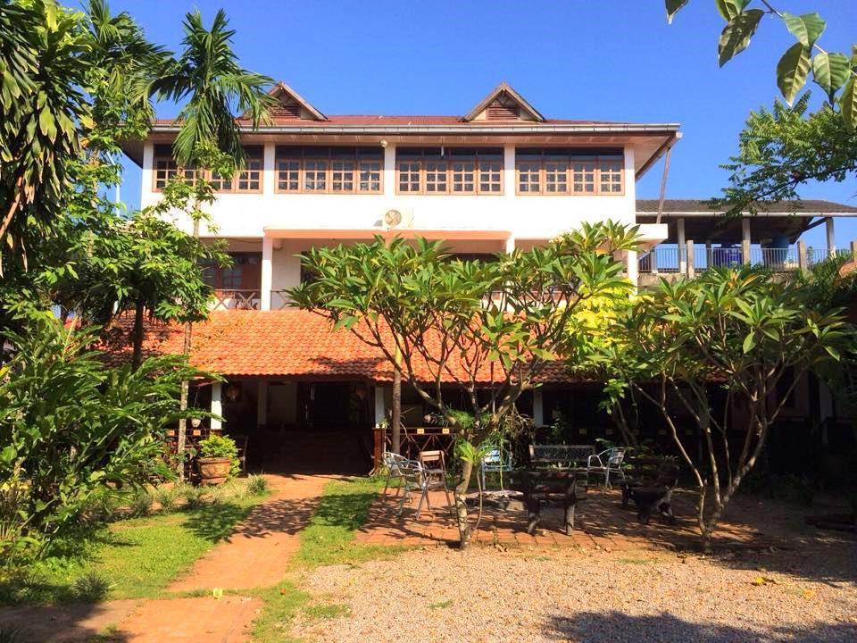 Thakhek Travel Lodge Buitenkant foto