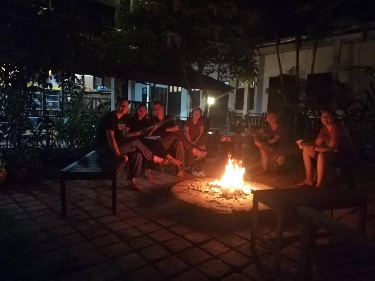 Thakhek Travel Lodge Buitenkant foto